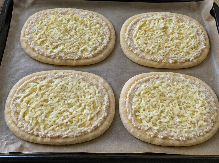 Hot Honey Ricotta White Bean Flatbread Pizza